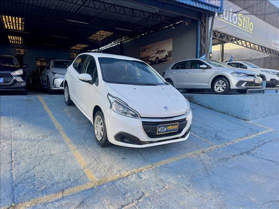 PEUGEOT 208 1.2 ACTIVE 12V FLEX 4P MANUAL PEUGEOT 208 1.2 ACTIVE 12V FLEX 4P MANUAL